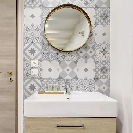 Bluestay 127 - Superb In Parigi